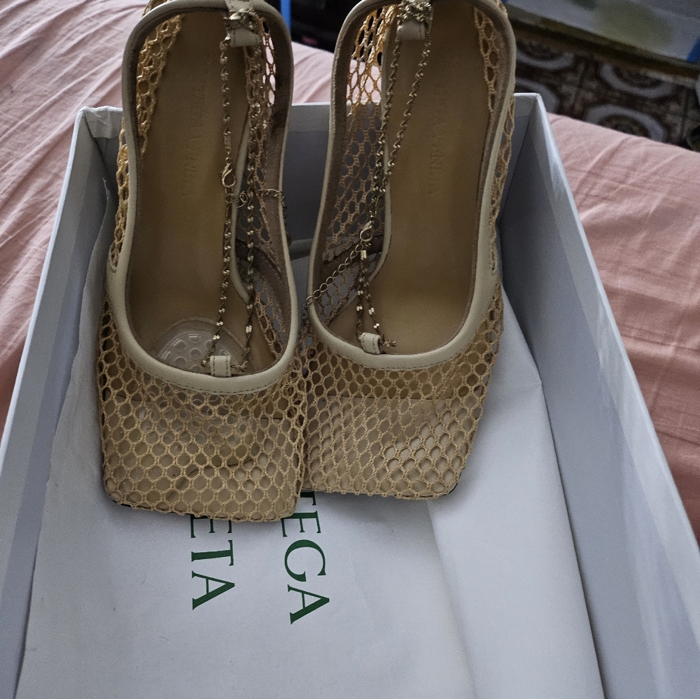 Bottega Veneta shoe